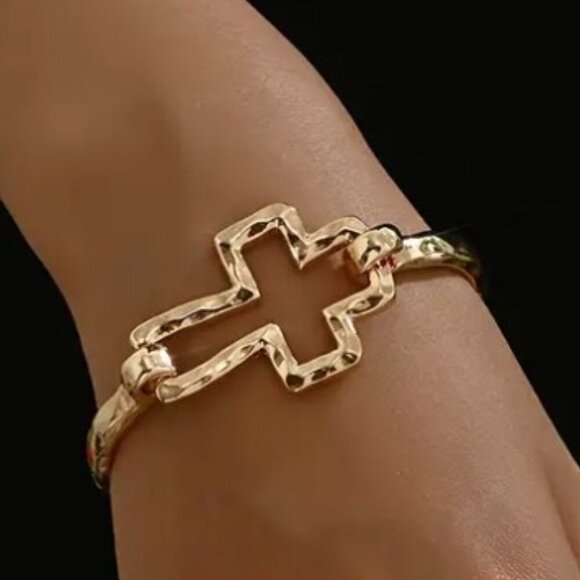 Cross Bracelet Textured Exaggerated Punk Style Gold Tone Gifts NWT Faith - Picture 2 of 4